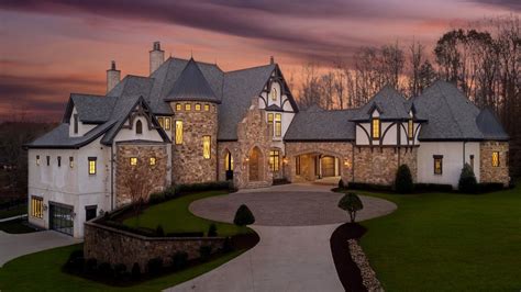 Christian McCaffrey's Lake Norman mansion hits market at $12.5M | wcnc.com