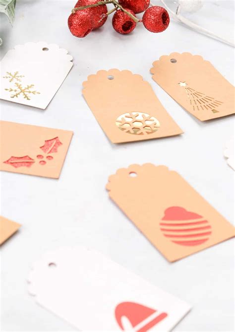 How to Make Christmas Gift Tags with Your Cricut Machine - Sweet Red Poppy