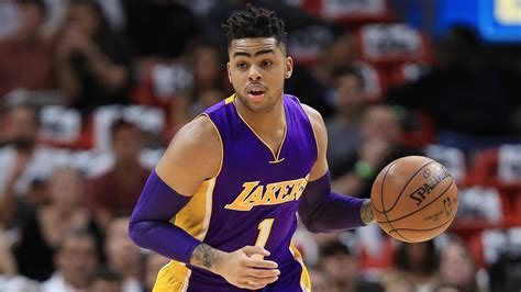 D'Angelo Russell has historically bad game in Lakers loss vs. Rockets ...