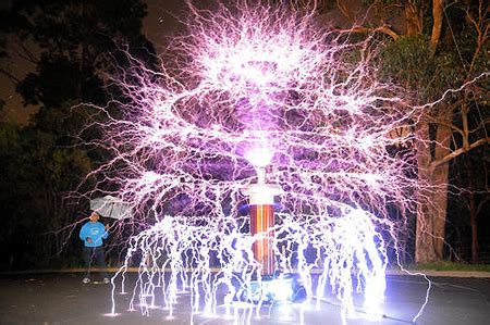 7 Cool and Creative Tesla Coil Experiments - TechEBlog