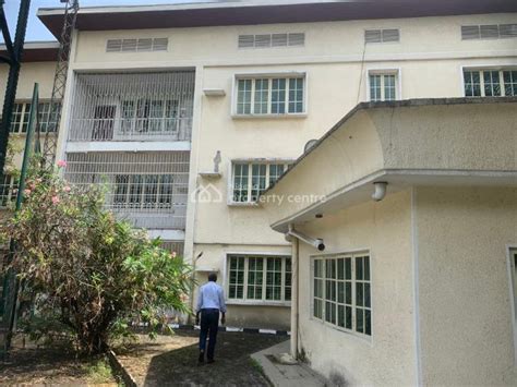 For Sale: Golf Club, House, Behind Ikoyi Golf Club, Ikoyi, Lagos | Nigeria Property Centre (Ref ...