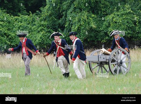 Continental army uniform hi-res stock photography and images - Alamy