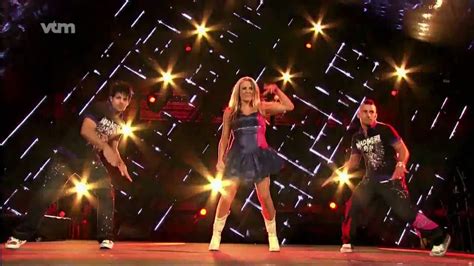 Cascada - Evacuate The Dancefloor (Live At Hit The Road 12-08-09) - YouTube