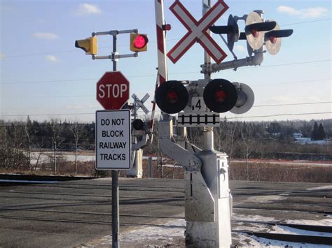 CJRL News: New Stop lights for Rail Crossing