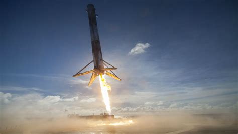 Falcon 9 Landing by SpaceX - Image Abyss