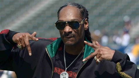 Snoop Dogg - Gang Signs Ft. Mozzy | Download Mp3 - Olagist