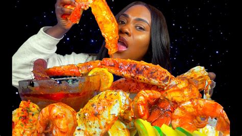 SPICY KING CRAB LEGS SEAFOOD BOIL MUKBANG | SMACKALICIOUS SAUCE, LOBSTER TAIL |@Bloveslife ...