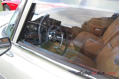 Rover P5 1958-1973 (1961 Mark I 3.0L saloon 4d), interior, Autopaedia ...