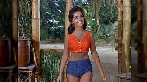 The Surprising Body Part Dawn Wells Was Made To Cover On Gilligan's Island