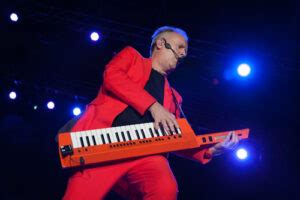 Top 10 Howard Jones Songs - ClassicRockHistory.com