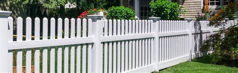 PVC Vinyl Fence | 35 Colors and 5 Woodgrains | Illusions Vinyl Fence