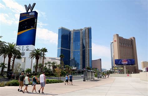 Fontainebleau Sale Spreads Economic Optimism Across Las Vegas Strip