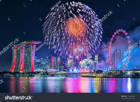 1,291 Singapore new year fireworks Stock Photos, Images & Photography | Shutterstock