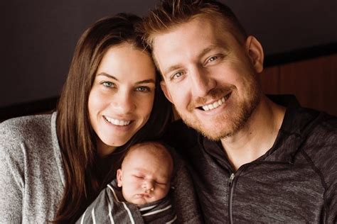 LOOK: Mike Montgomery and wife introduce cute newborn | CubsHQ