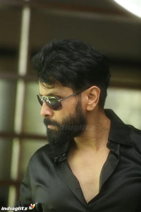 Vikram Gallery - Tamil Actor gallery, stills, images, clips ...