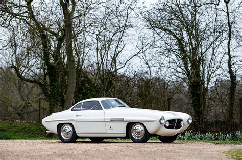 The seven best cars from Carrozzeria Ghia (List) | GRR