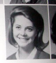 Lindsay Wagner High School Yearbook Bionic Woman / Man | #41294822