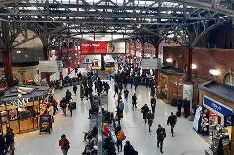 Inside Marylebone, London's Quaintest Rail Terminus | Londonist | London, Marylebone, London bridge