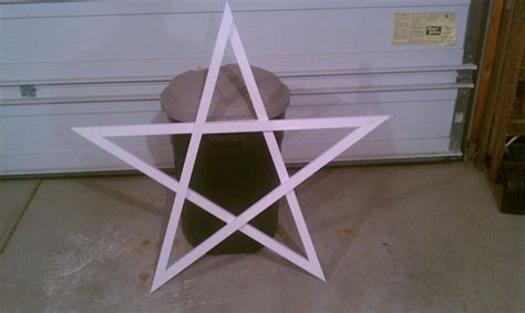 Giant Christmas Star : 6 Steps - Instructables