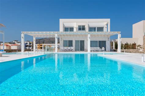 Maria Beachfront Villa – Greek Holidays Villas