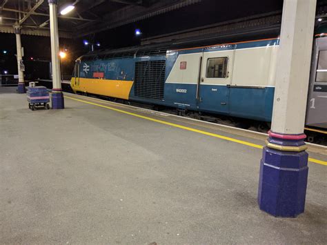 Intercity 125 Livery Class 43 at Exeter St David's : trains