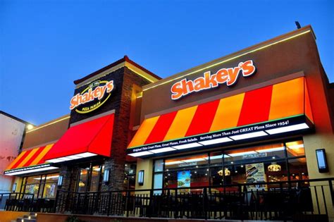 Costs up, but golden topping for Shakey’s Pizza - Philippine Retailers ...