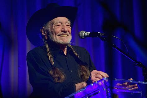 Willie Nelson Wins Best Country Album at 2023 Grammy Awards