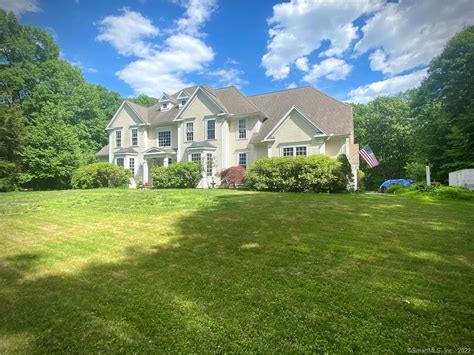 Canton, CT Real Estate - Canton Homes for Sale | realtor.com®