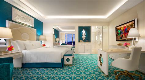 Wake Up Here: Wynn Palace - Macau Lifestyle