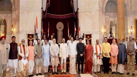 Modi Cabinet reshuffle 2017: Here is full list of Cabinet Ministers and ...