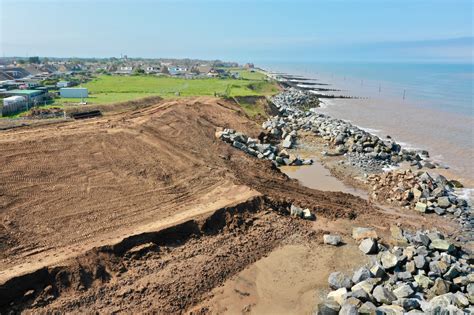 New Sea Defences at Withernsea - Internet Geography