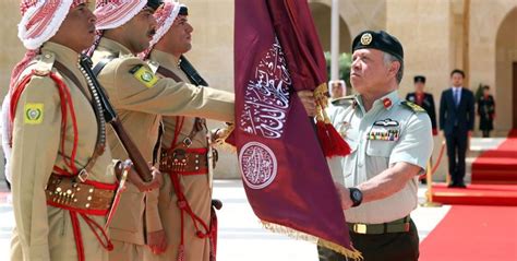 Hashemite flag raised at Royal Court | Jordan Times