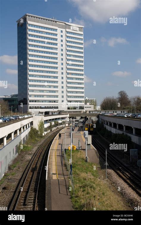 Gunnersbury underground station hi-res stock photography and images - Alamy