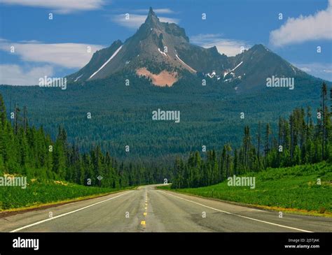 Mt. Thielsen, Cascade Range, Oregon Stock Photo - Alamy