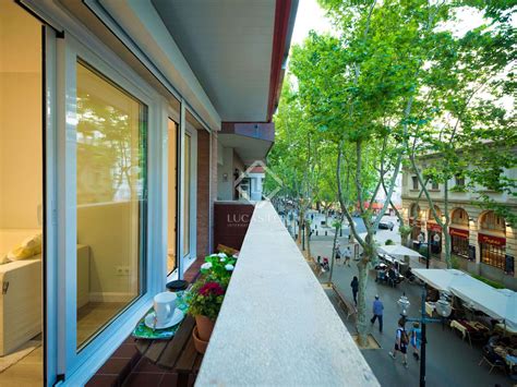 Loft style apartments for sale close to the beach in Poblenou.