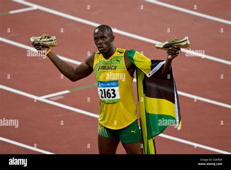 Usain bolt record world hi-res stock photography and images - Alamy