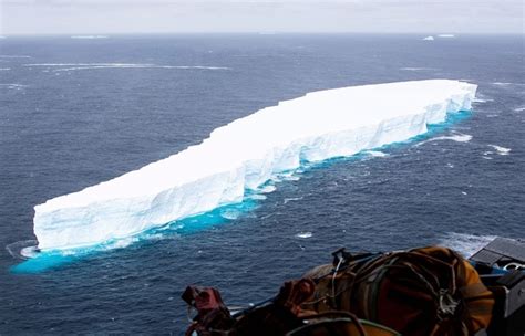 Se desprende de la Antártida el iceberg más grande del mundo