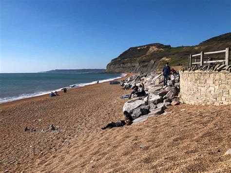 Seatown Dorset - A small village with shingle beach - Dorset Walks