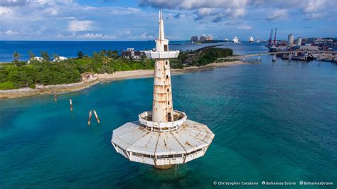 Coral World underwater observatory, Nassau, Bahamas [2048x1152] : r/AbandonedPorn