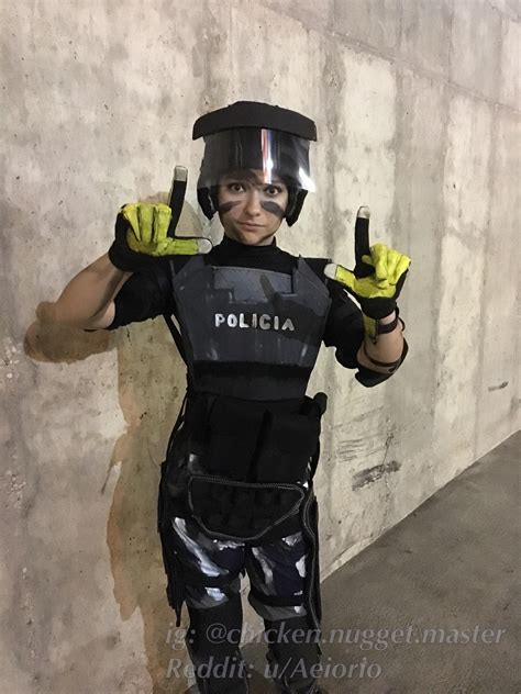 Rainbow Six Siege Cosplay – Telegraph