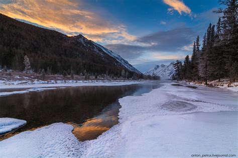 Magnificent colors of winter Altai – Multinskiye lakes · Russia Travel Blog