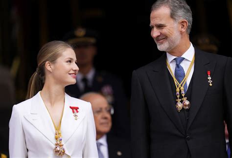 Spain's Crown Princess Leonor turns 18 and is feted as the future queen at a swearing-in ...