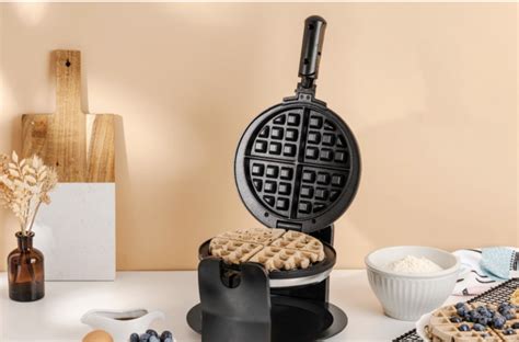 10 Safe & Non-Toxic Waffle Makers For Healthy Cooking (2024)