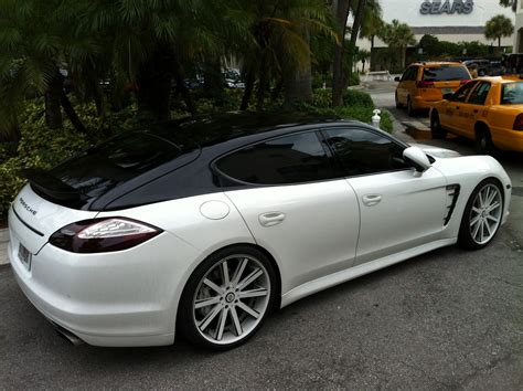 Exotic Cars on the Streets of Miami: White / Black Porsche Panamera ...