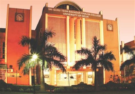 College Diaries : Sri Guru Tegh Bahadur (SGTB) Khalsa College - DU EXPRESS