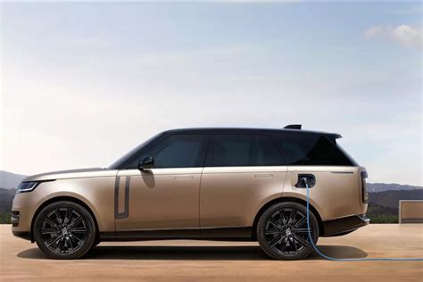 Range Rover Hybrid and Plug-In Hybrid Models: What's the Difference?