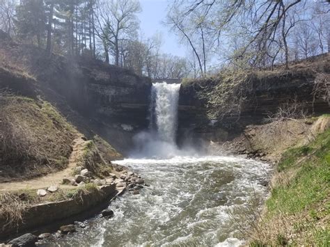 Sociolatte: Minnehaha falls. Minneapolis, Minnesota