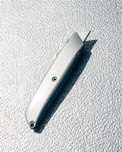 Box Cutter Types: Which Is the Most Practical? - The Aspiring Gentleman