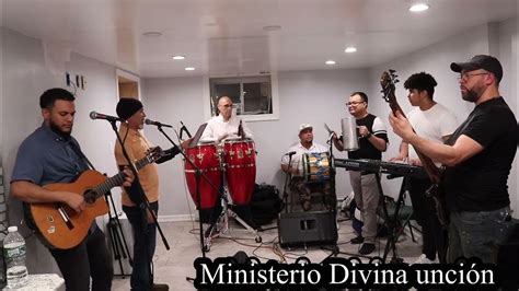 QUE BUENO LLEGO LA NAVIDAD POPURRÍ ( ministerio Divina unción) - YouTube