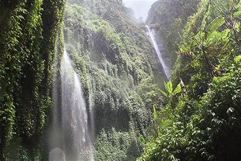 Air Terjun Madakaripura Probolinggo Jawa Timur - TempatWisataUnik.com